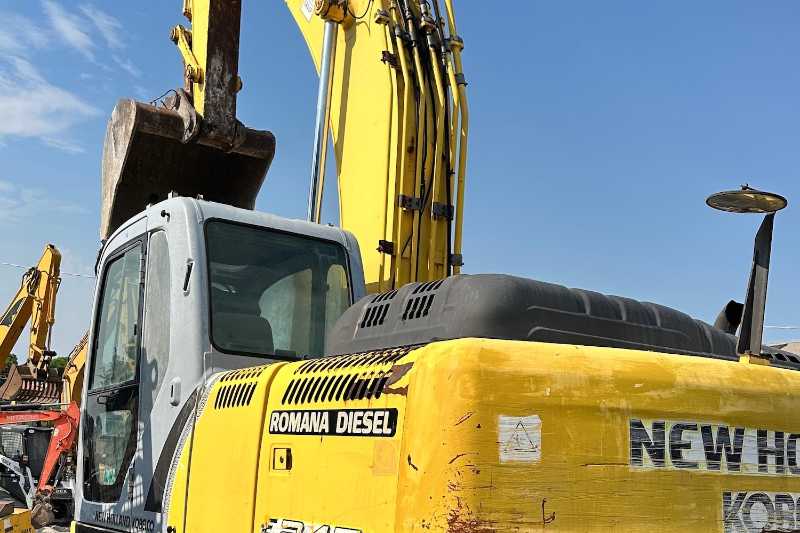 OmecoHub - Immagine NEW HOLLAND E245B